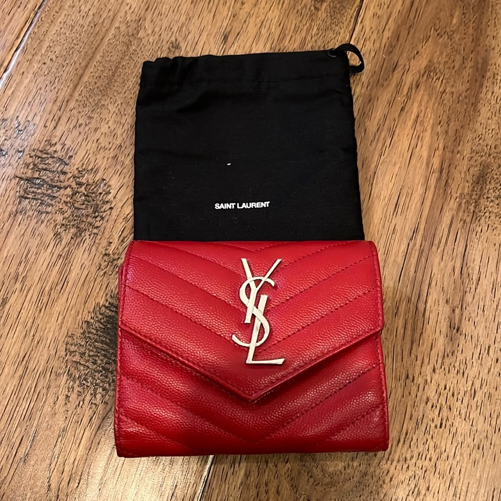 YSL RED CASSANDRE MATELASSÉ COMPACT TRI FOLD WALLET